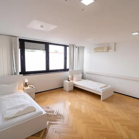 Atrium - Grosszuegige Rheinhorst Rechts *